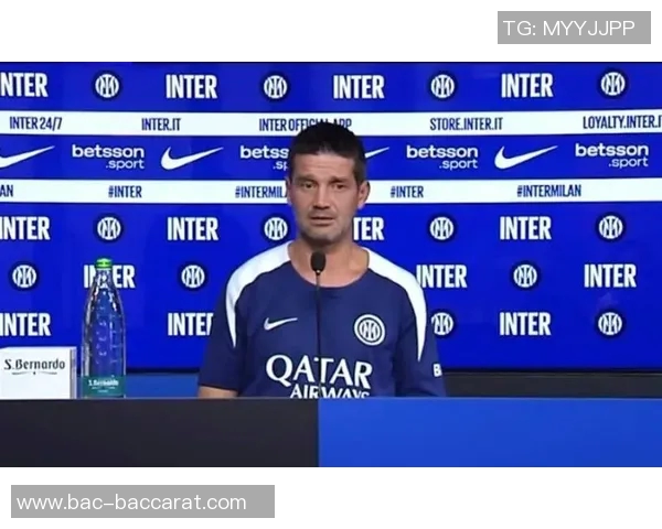 邓弗里斯换下后不满情绪引发齐沃支持愤怒球员的观点